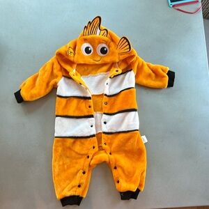 6-12mos Nemo costume